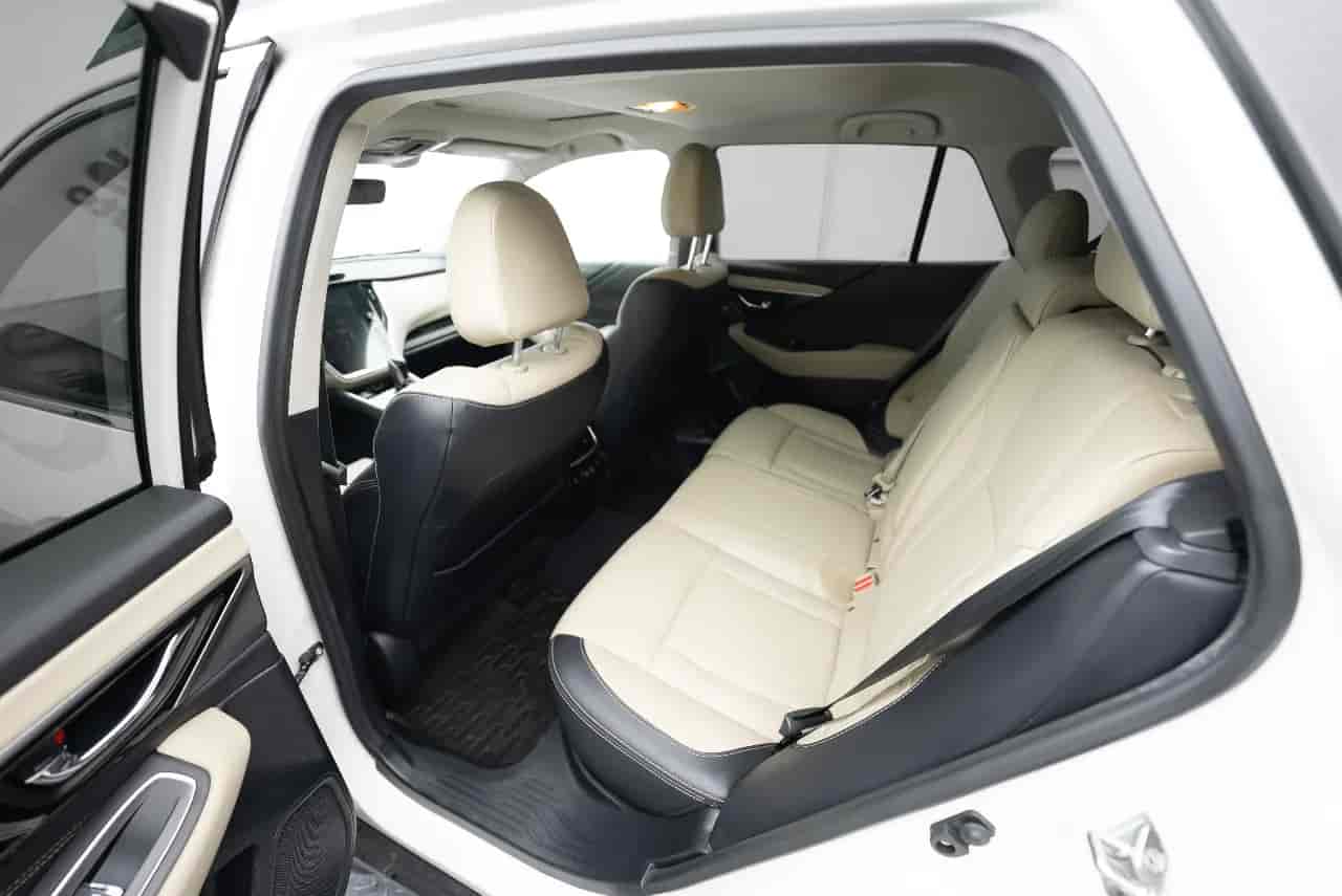 SUBARU Outback - 8