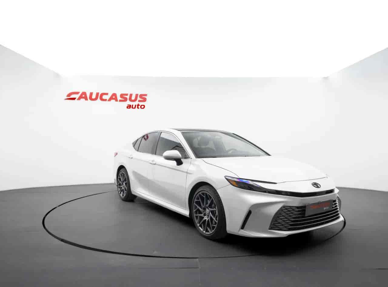 TOYOTA Camry - 3