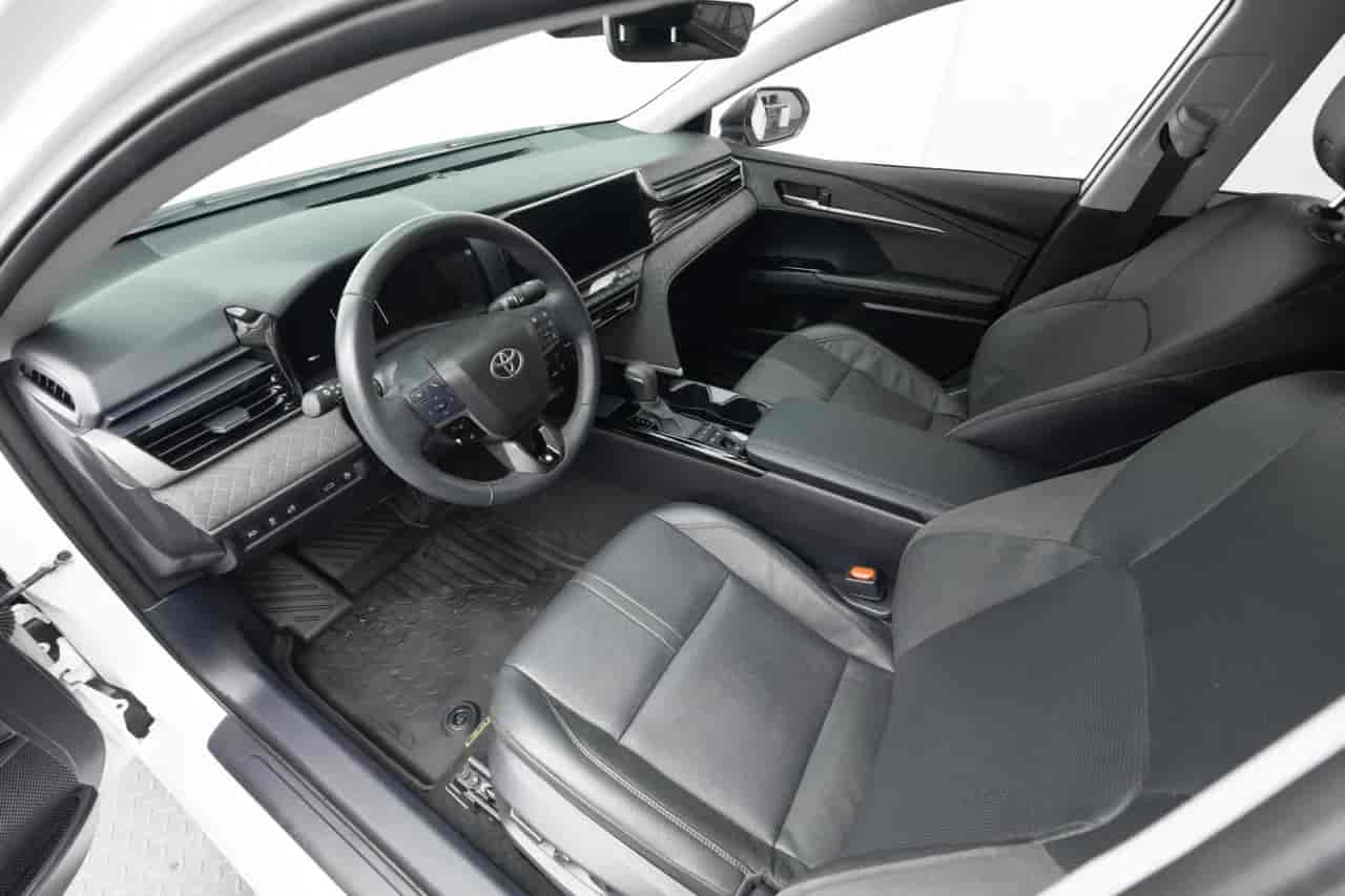 TOYOTA Camry - 10