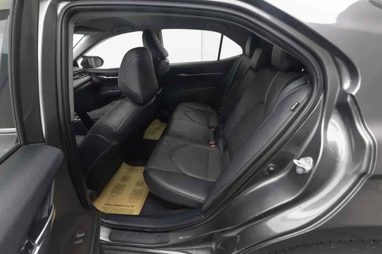 TOYOTA Camry - 8