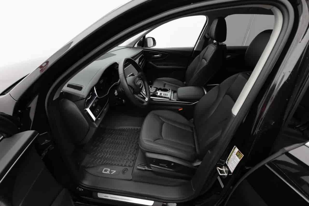 AUDI Q7 - 9