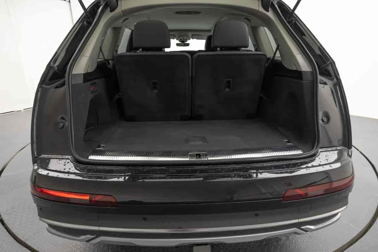 AUDI Q7 - 7