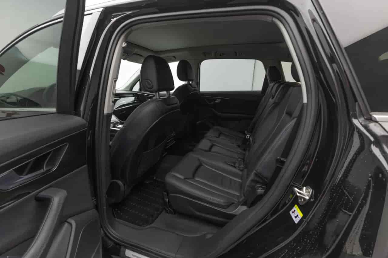 AUDI Q7 - 8