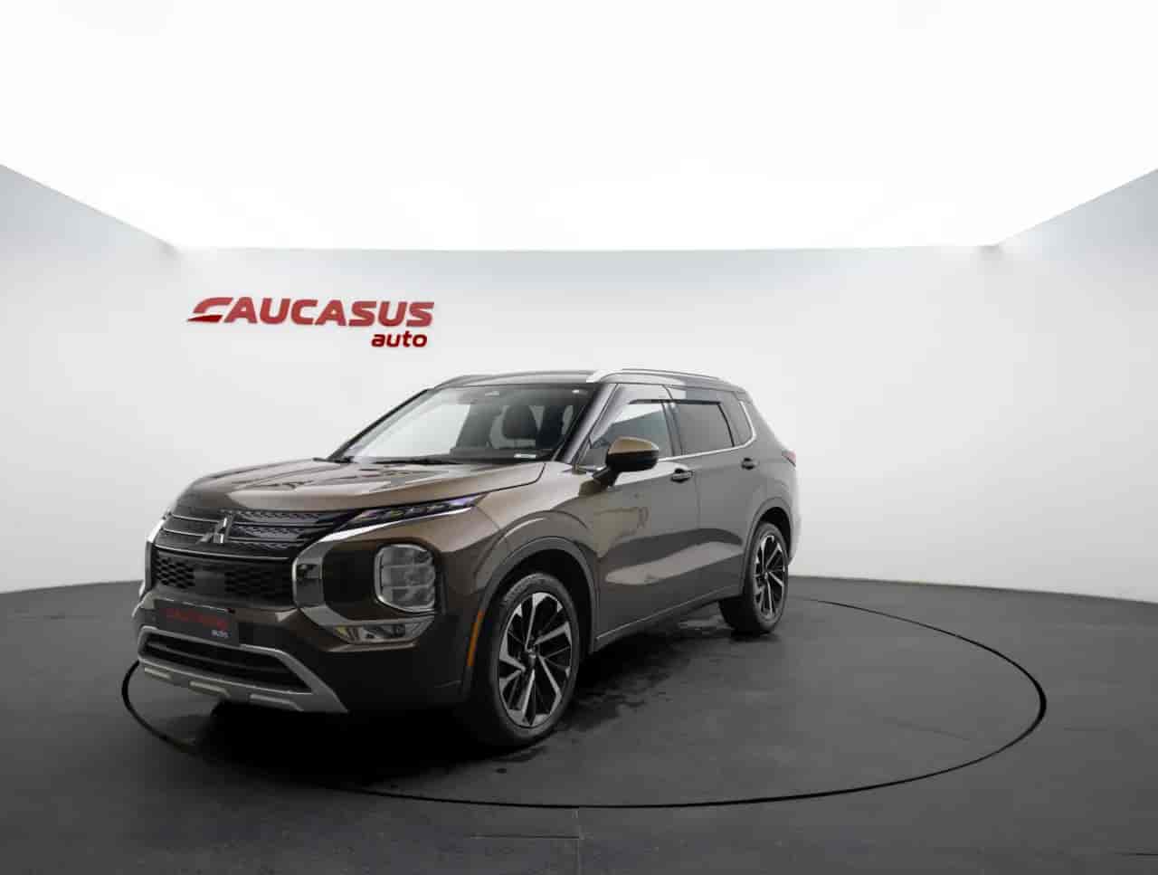MITSUBISHI Outlander - 1