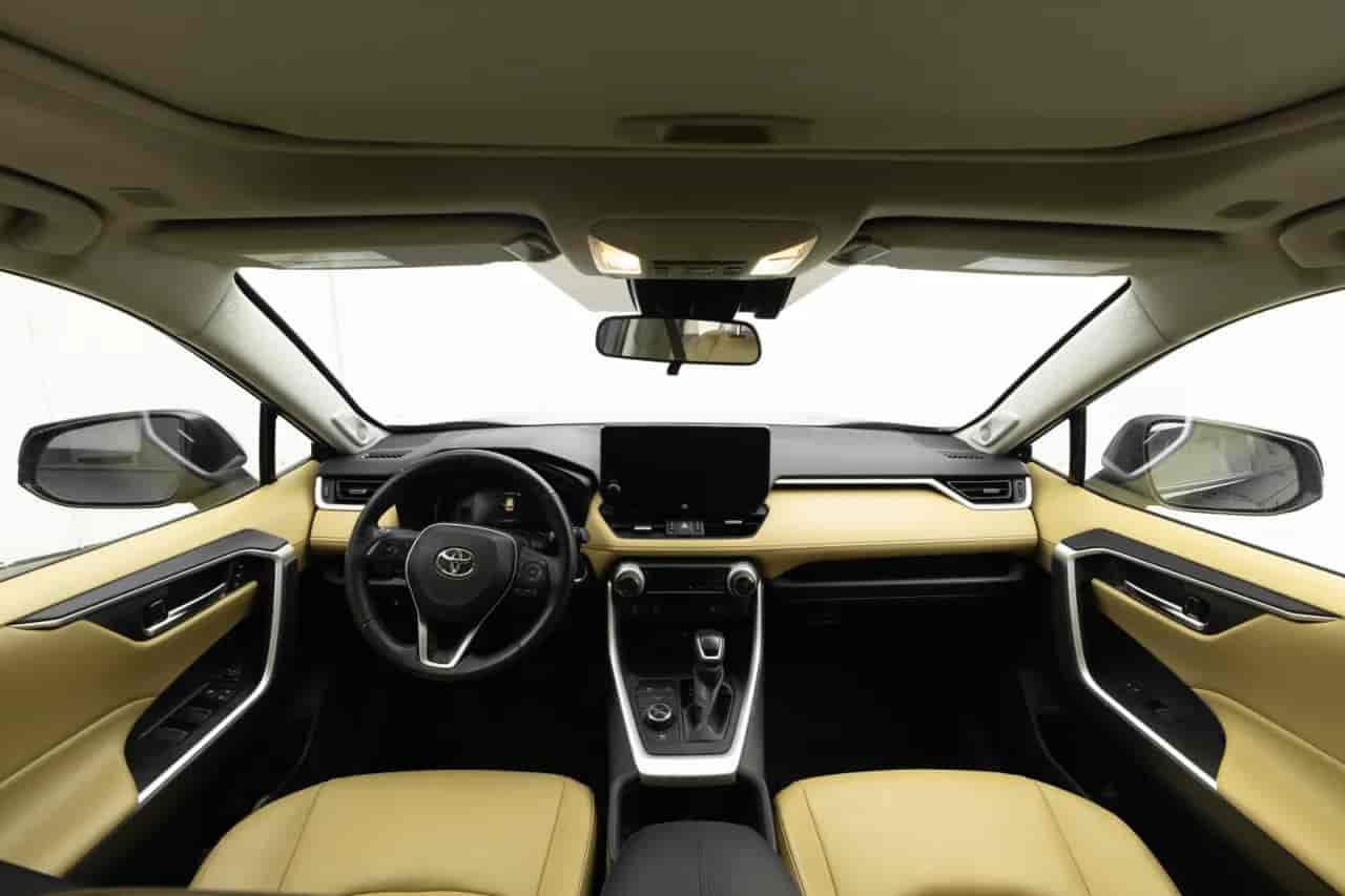 TOYOTA RAV4 - 9