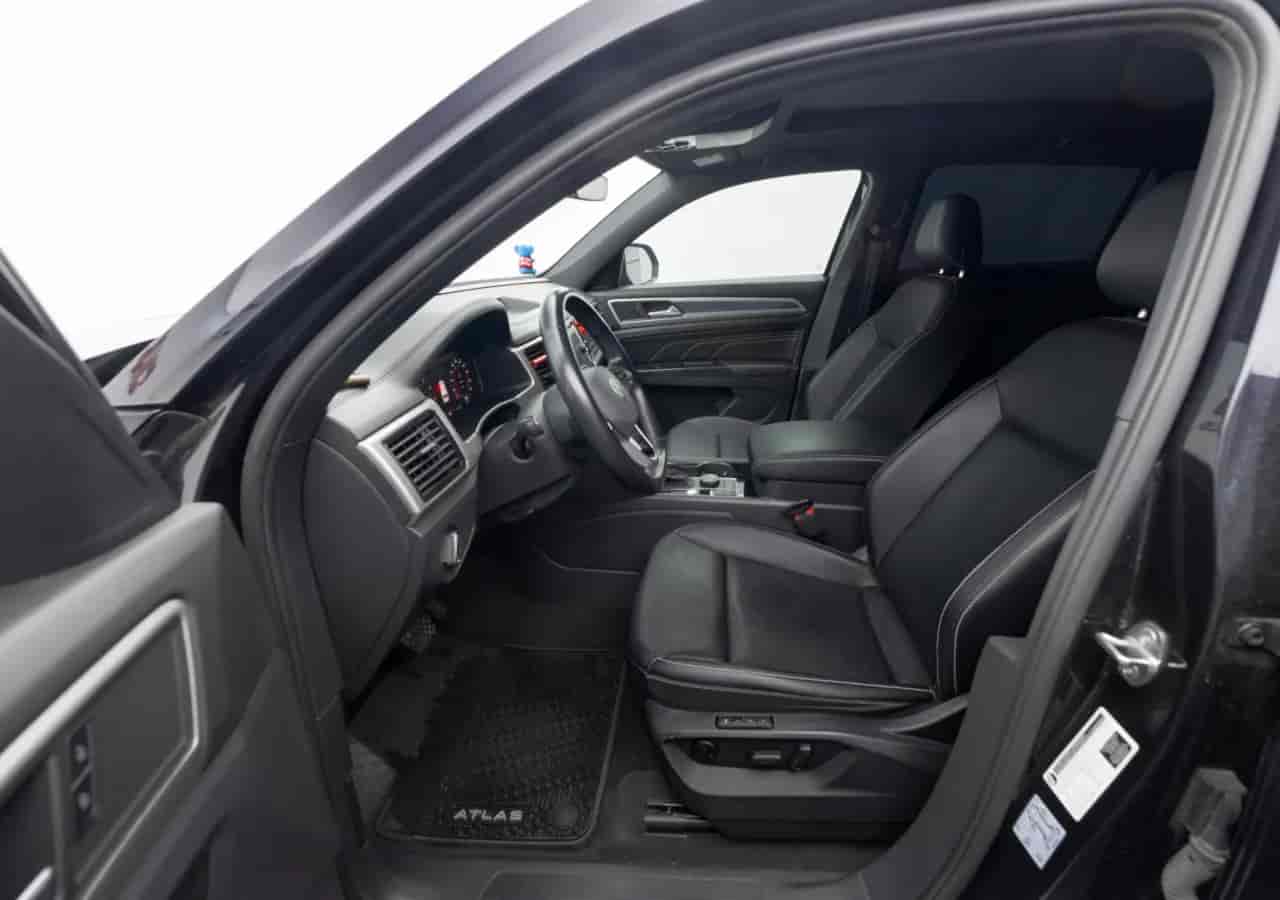 VOLKSWAGEN Atlas - 10