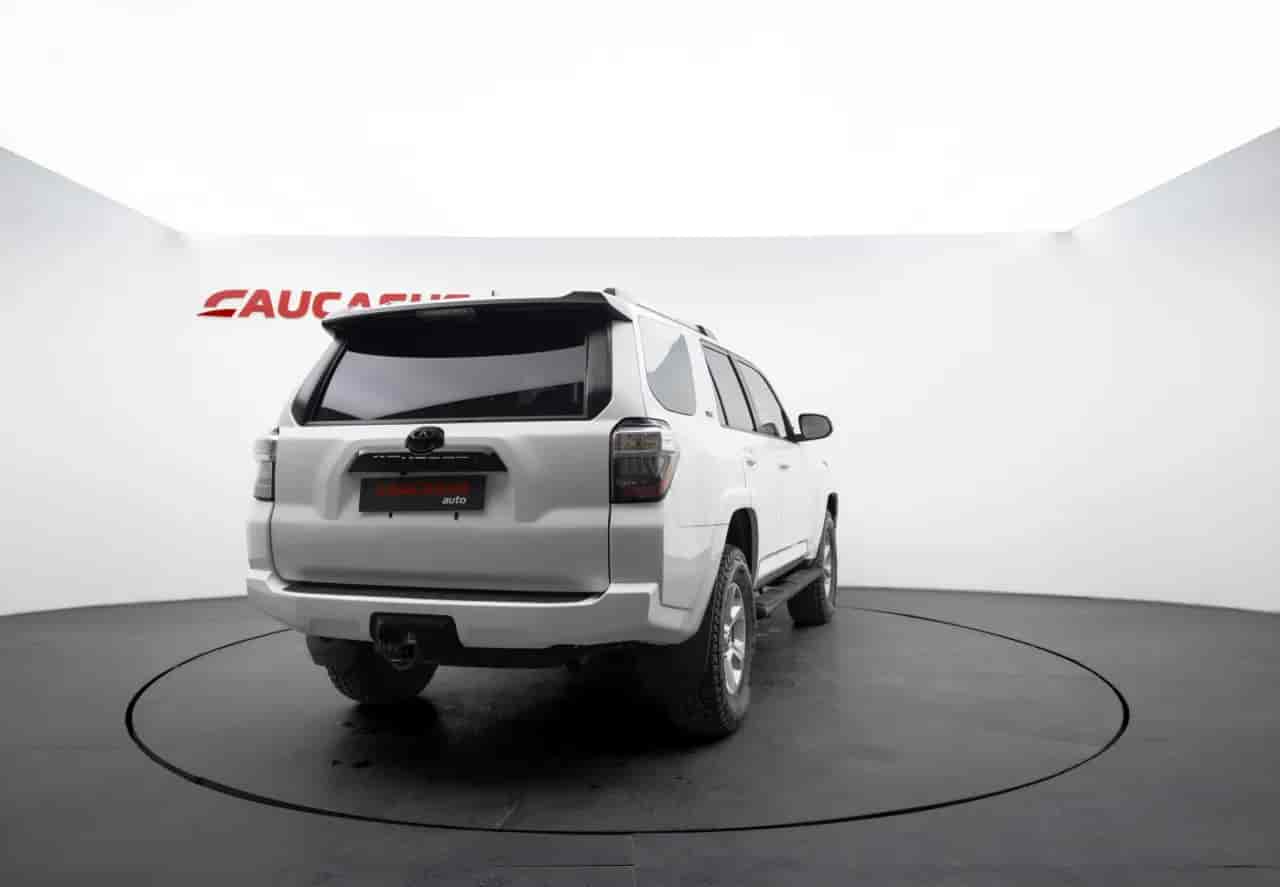 TOYOTA 4-Runner - 4