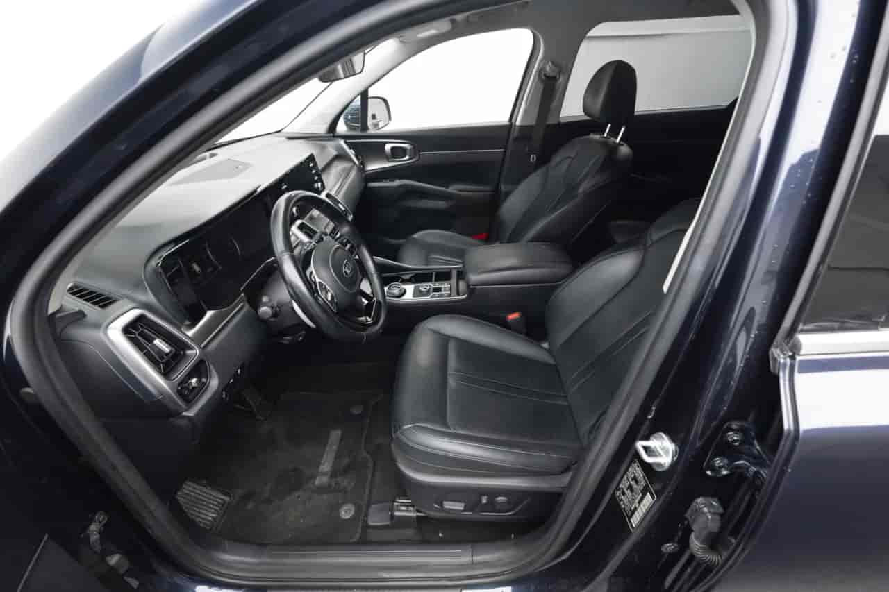KIA Sorento - 9