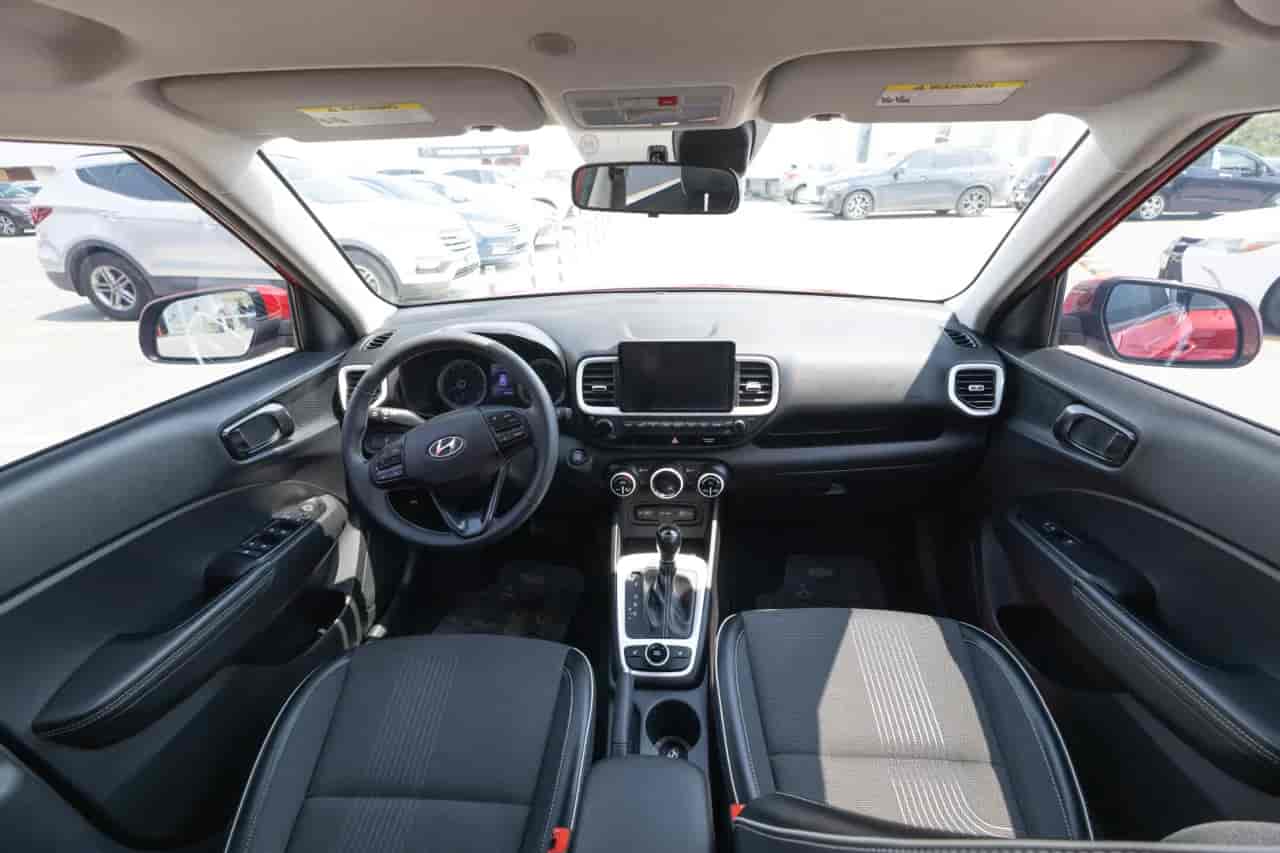 HYUNDAI Venue - 9