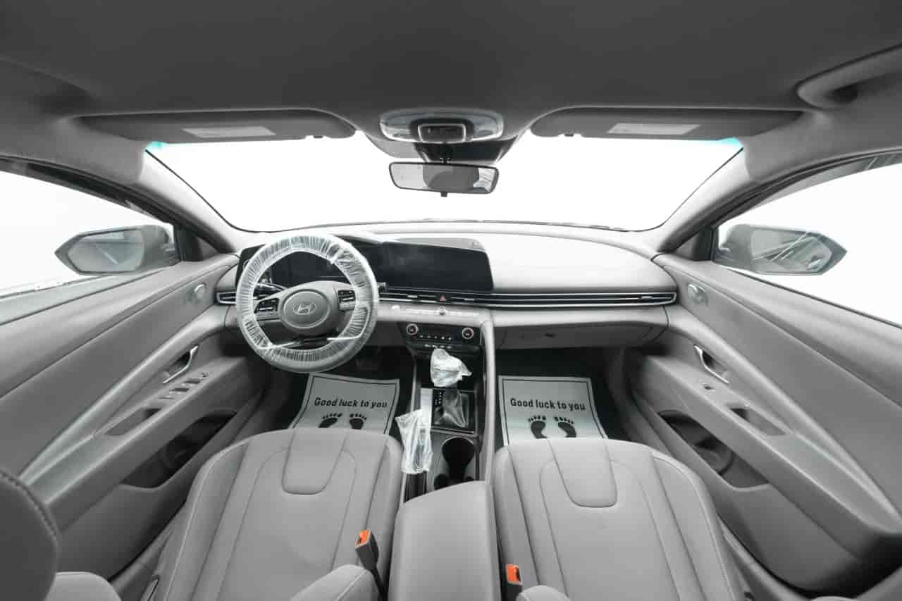 HYUNDAI Elantra - 9
