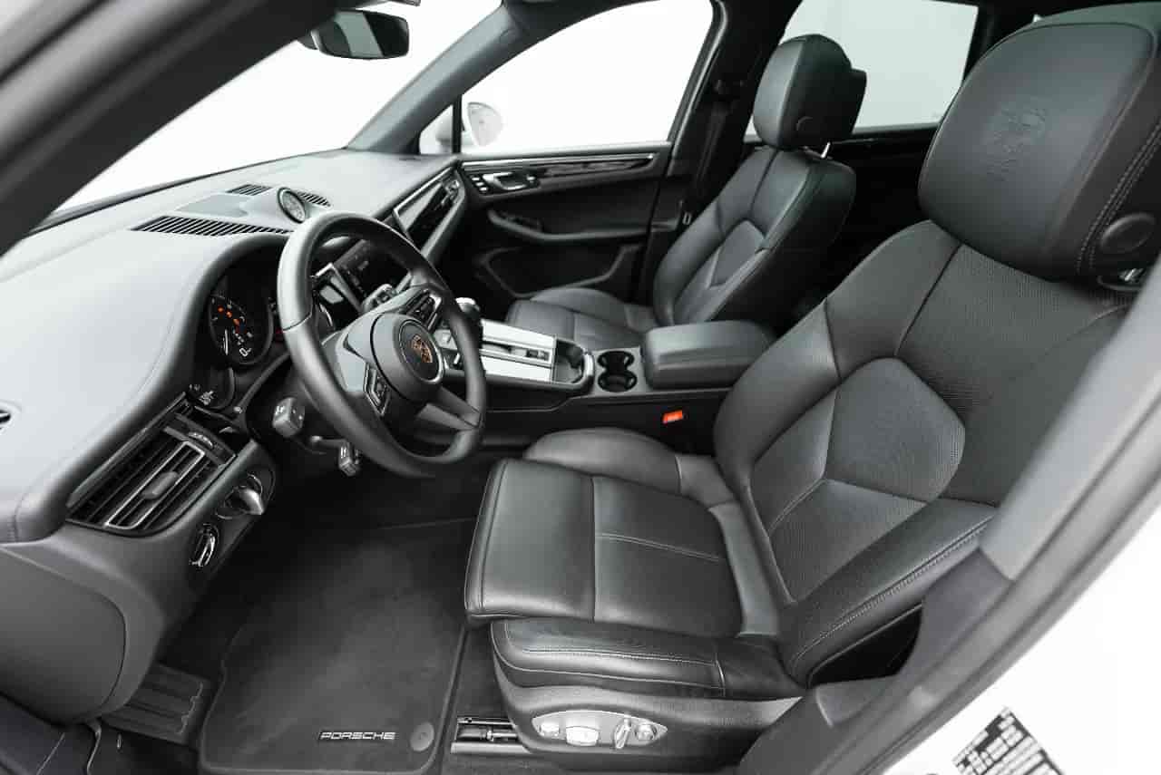PORSCHE Macan - 10