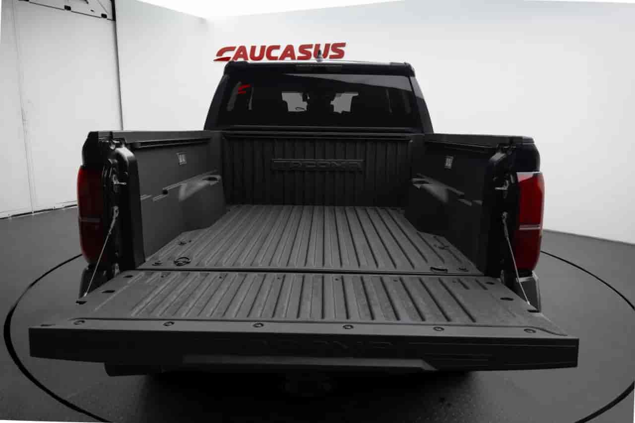 TOYOTA Tacoma - 7