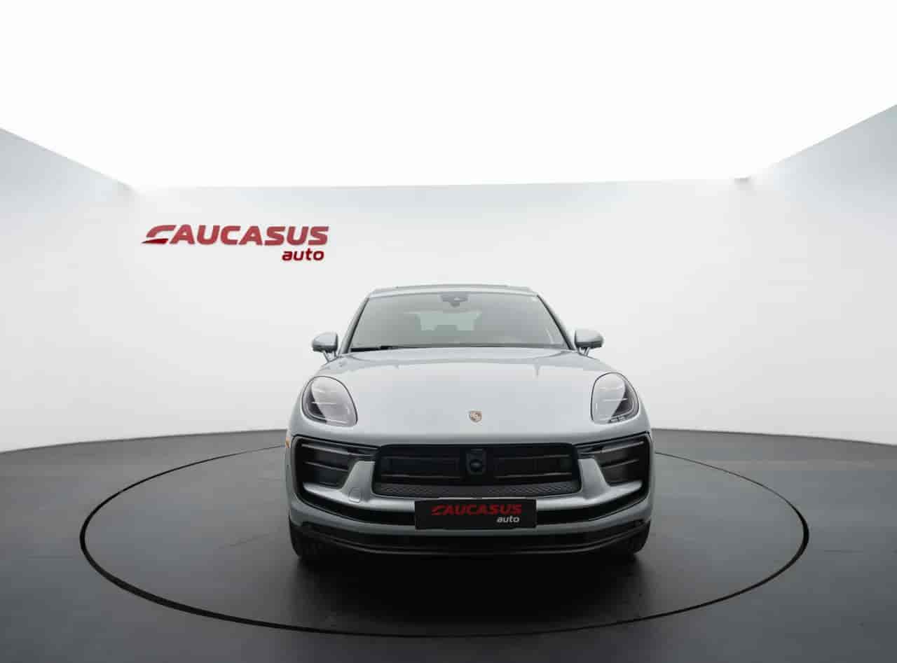 PORSCHE Macan - 2