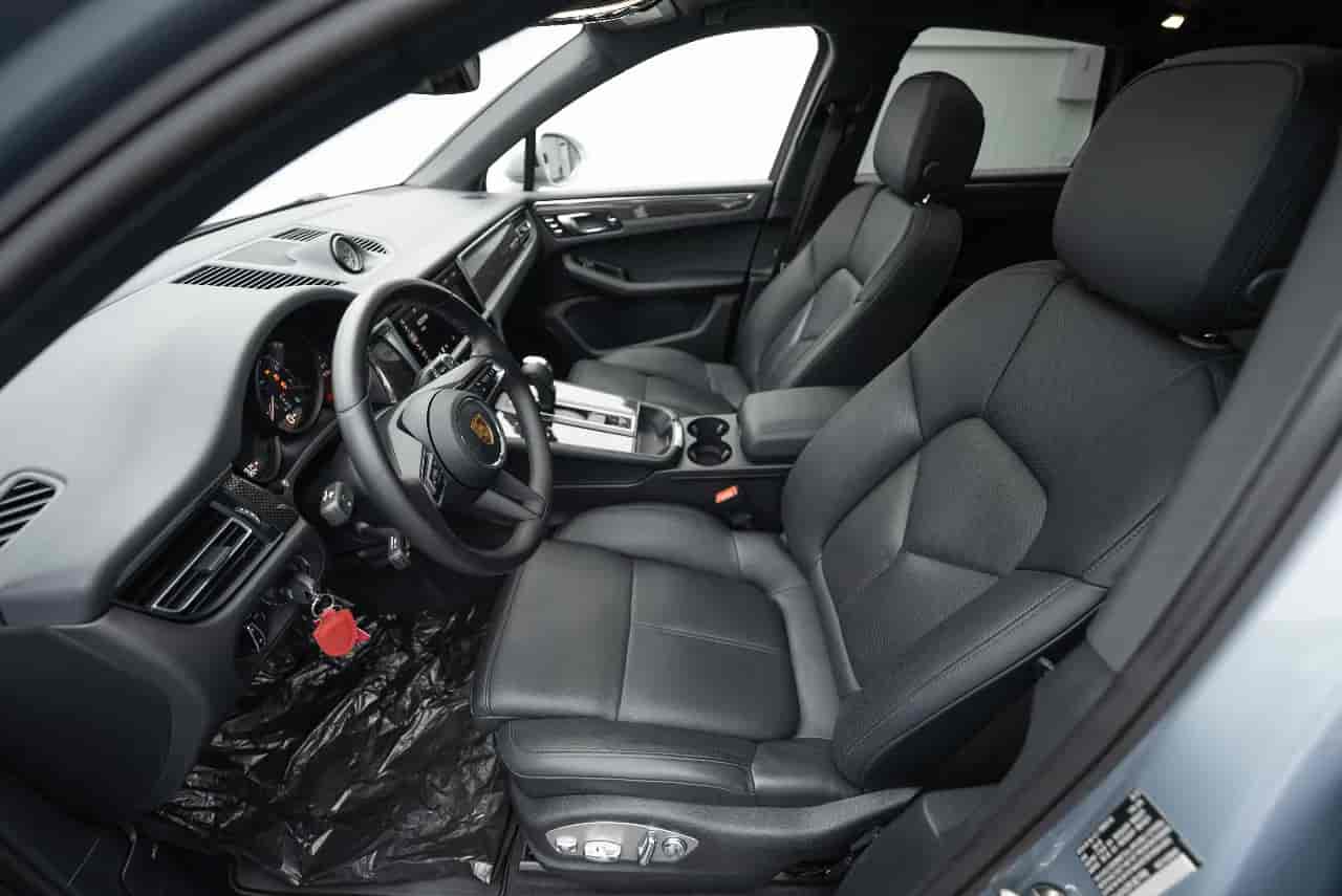PORSCHE Macan - 8