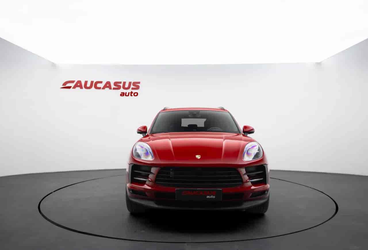 PORSCHE Macan - 2