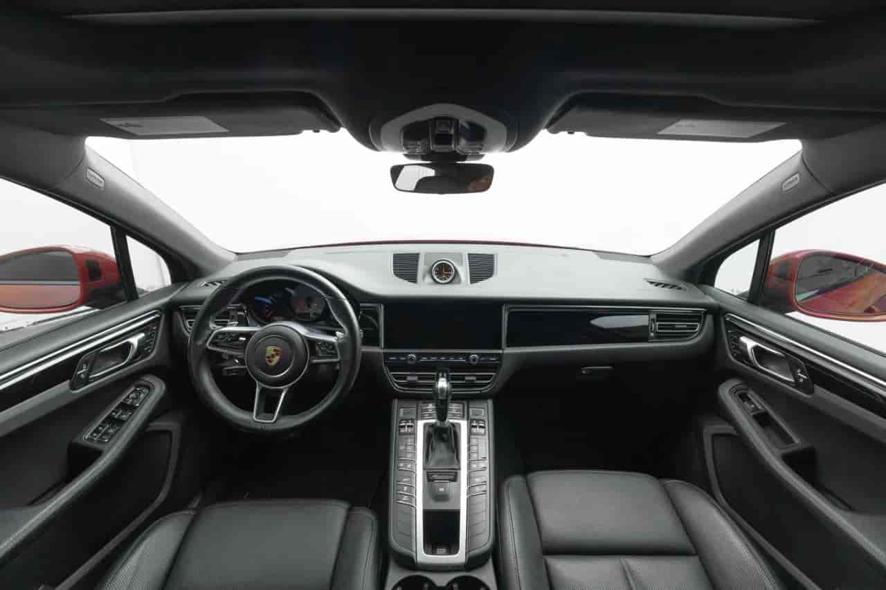 PORSCHE Macan - 10