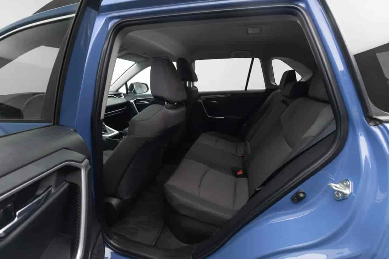 TOYOTA RAV4 - 8
