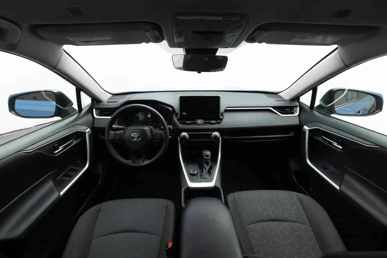 TOYOTA RAV4 - 9