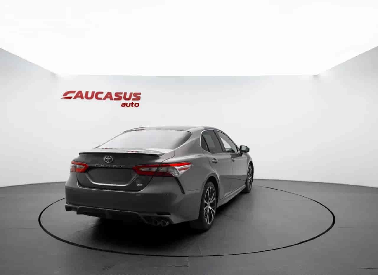 TOYOTA Camry - 4