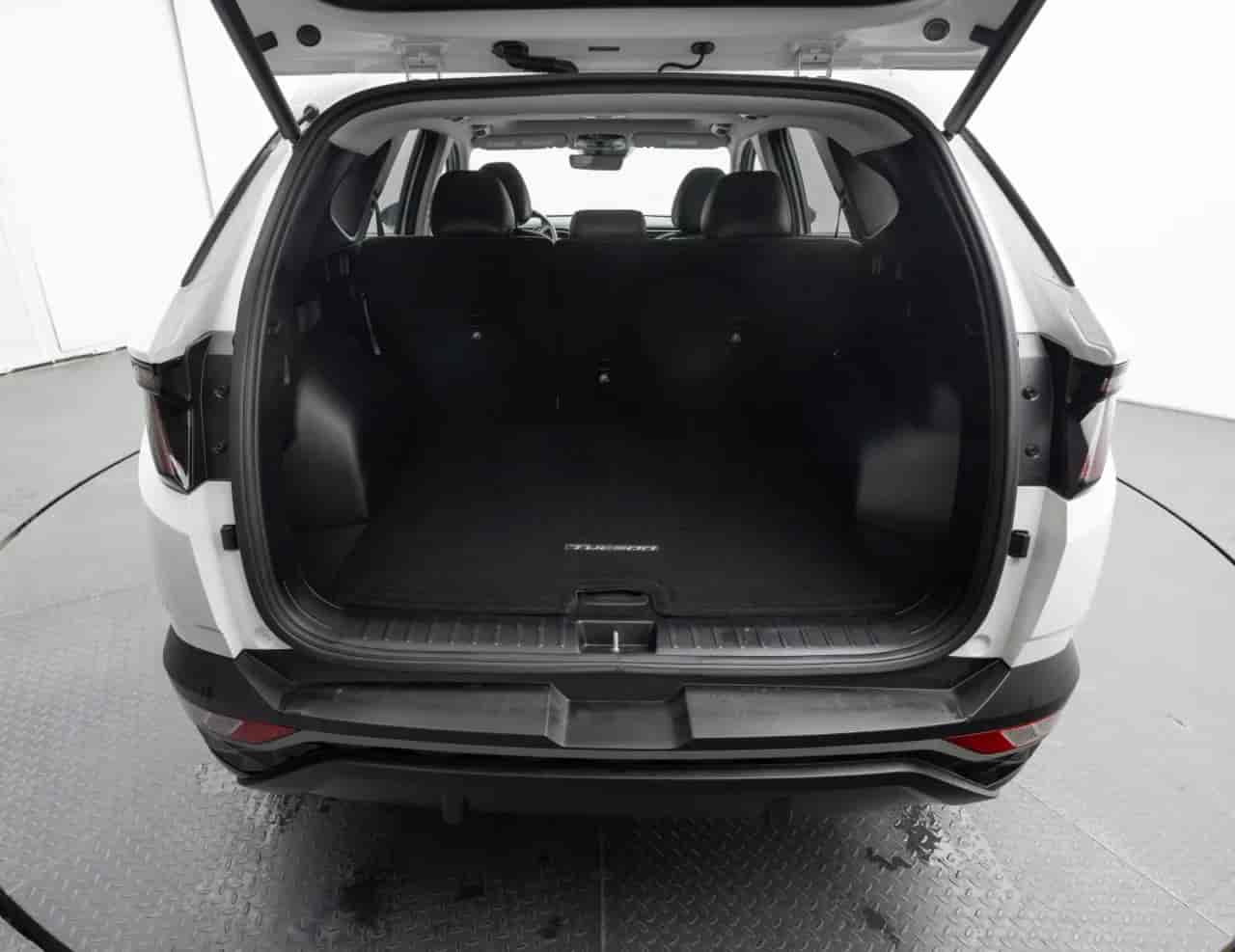HYUNDAI Tucson - 7
