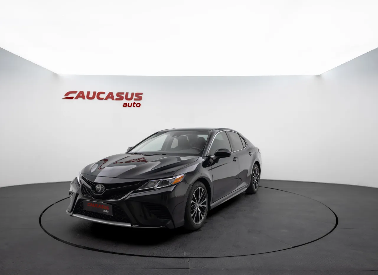 2020 TOYOTA Camry