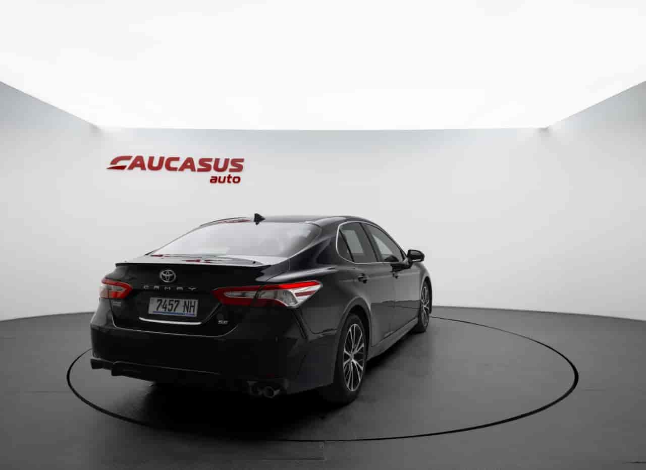 TOYOTA Camry - 4