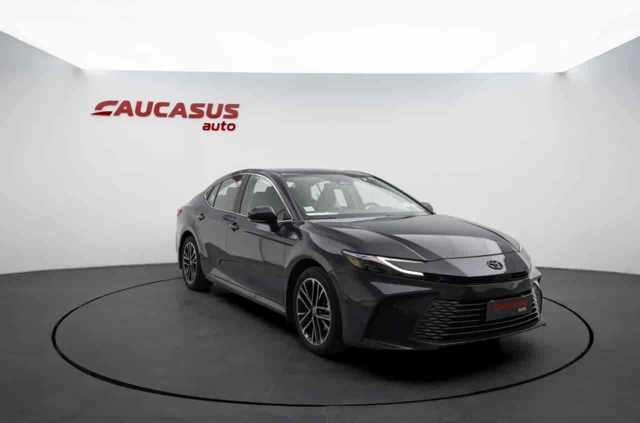 TOYOTA Camry - 3