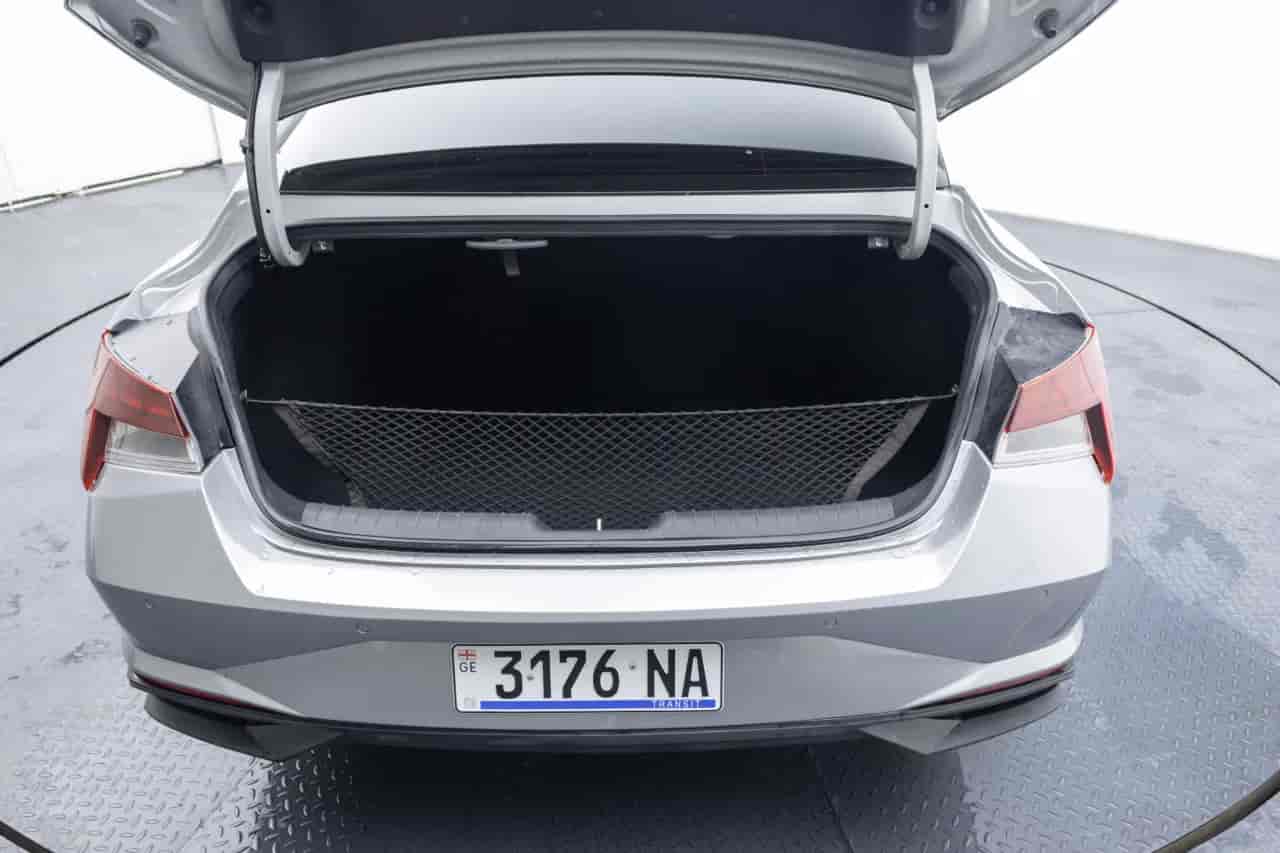 HYUNDAI Elantra - 7