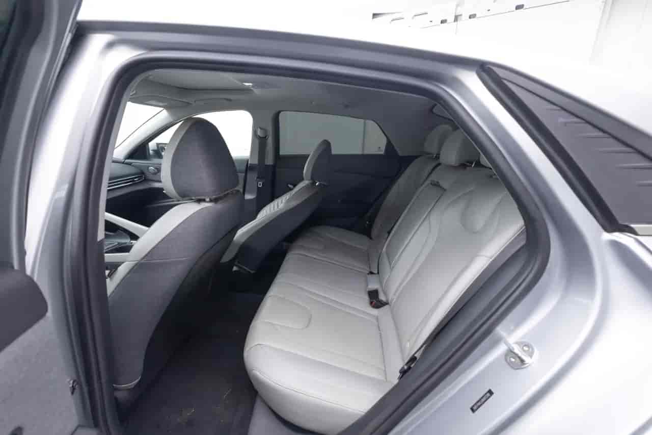 HYUNDAI Elantra - 8