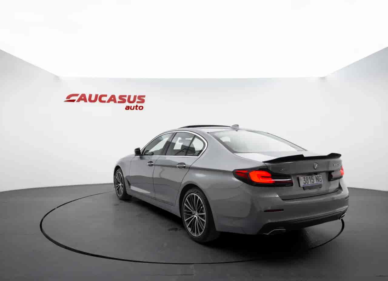 BMW 530i - 6