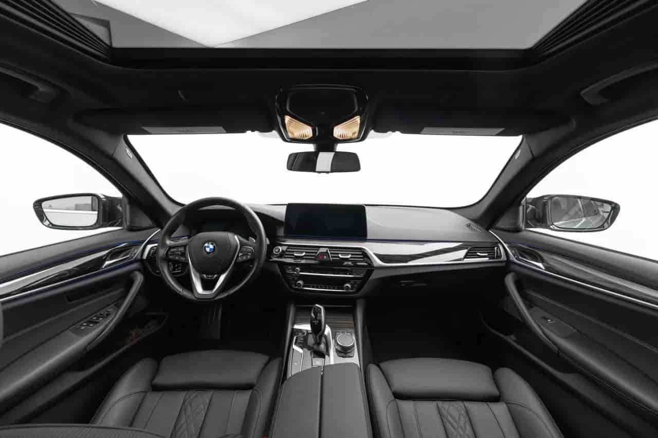 BMW 530i - 9