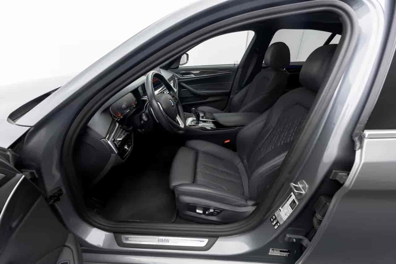 BMW 530i - 10