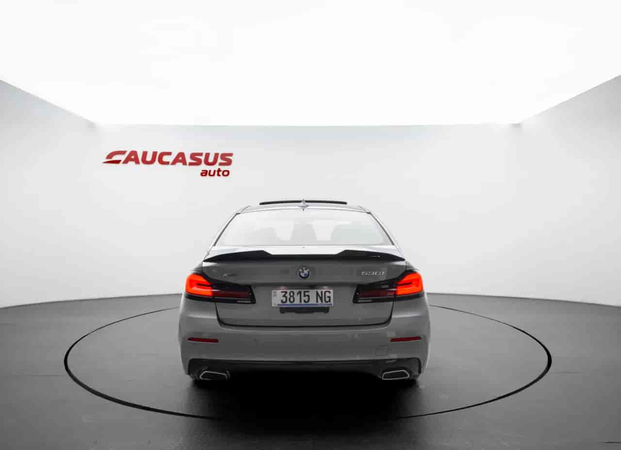 BMW 530i - 5
