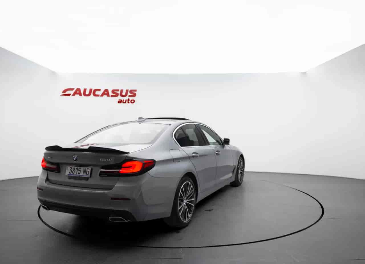 BMW 530i - 4
