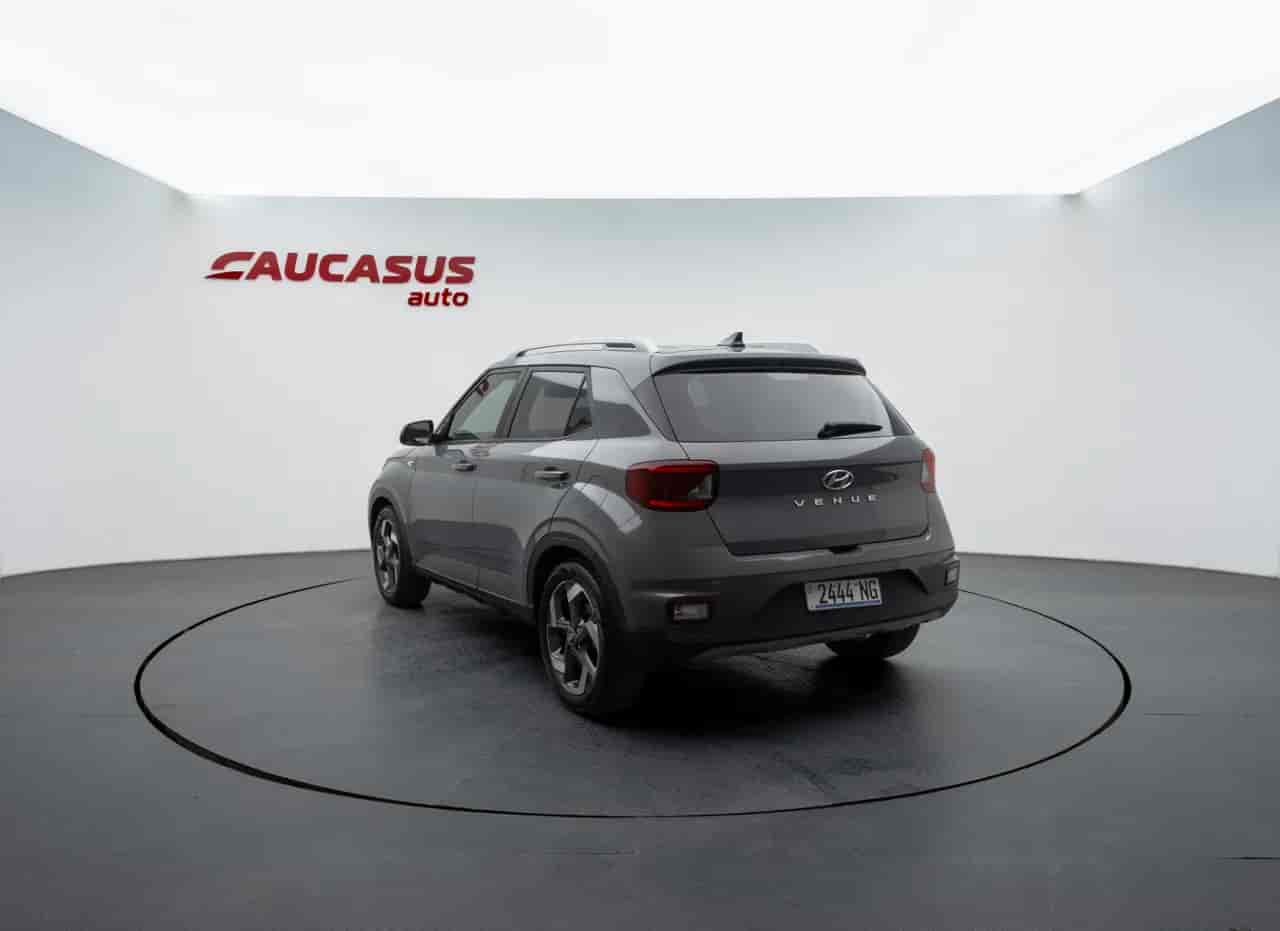 HYUNDAI Venue - 6