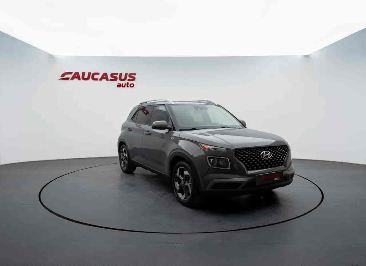 HYUNDAI Venue - 3