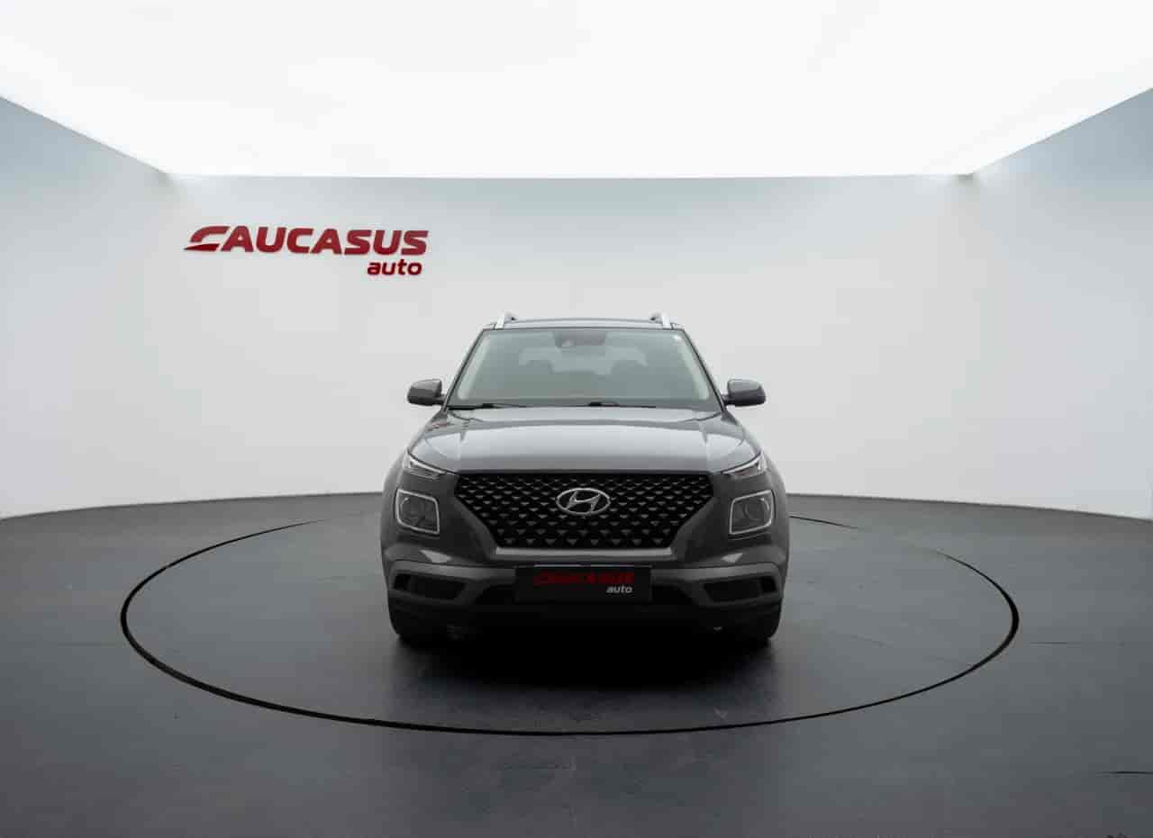 HYUNDAI Venue - 2