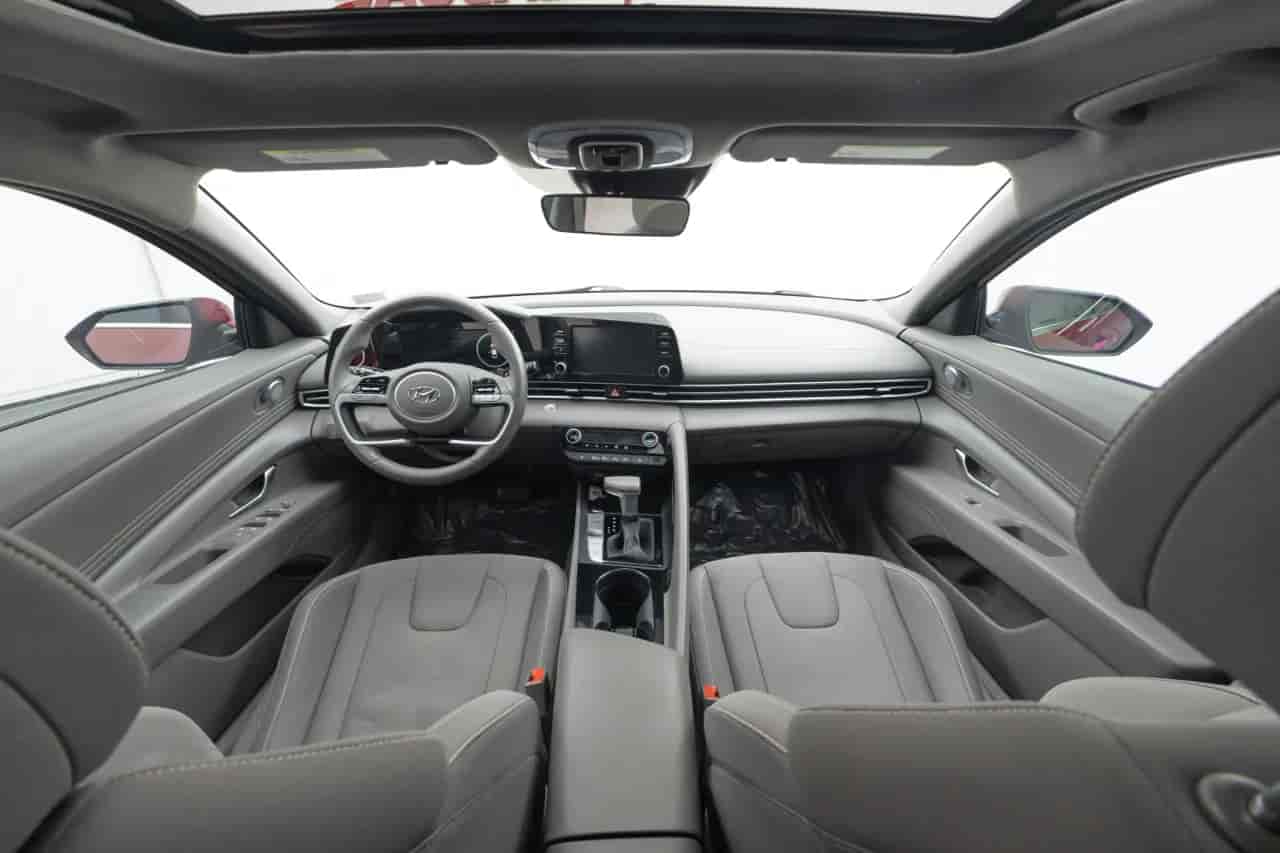 HYUNDAI Elantra - 9