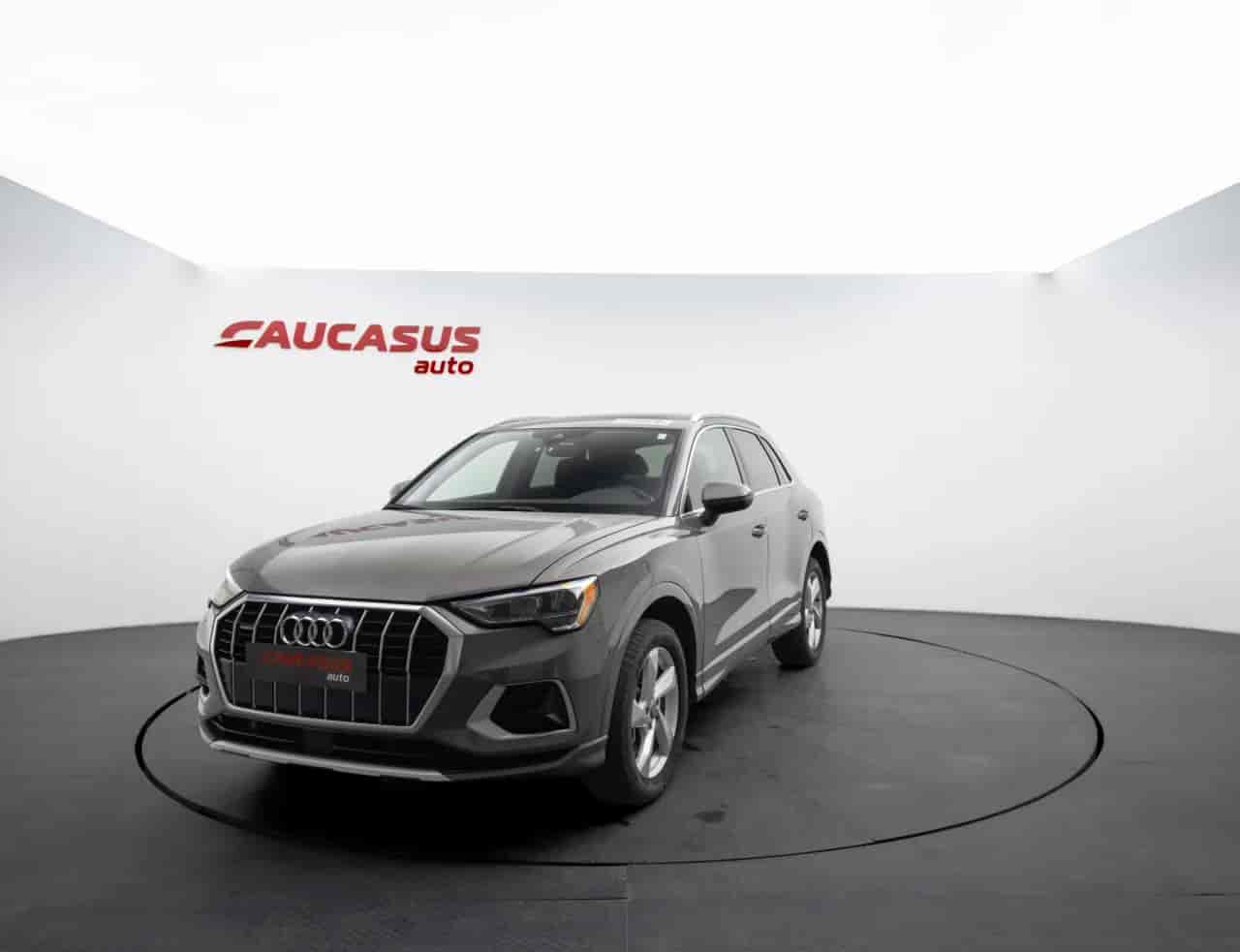 AUDI Q3 - 1