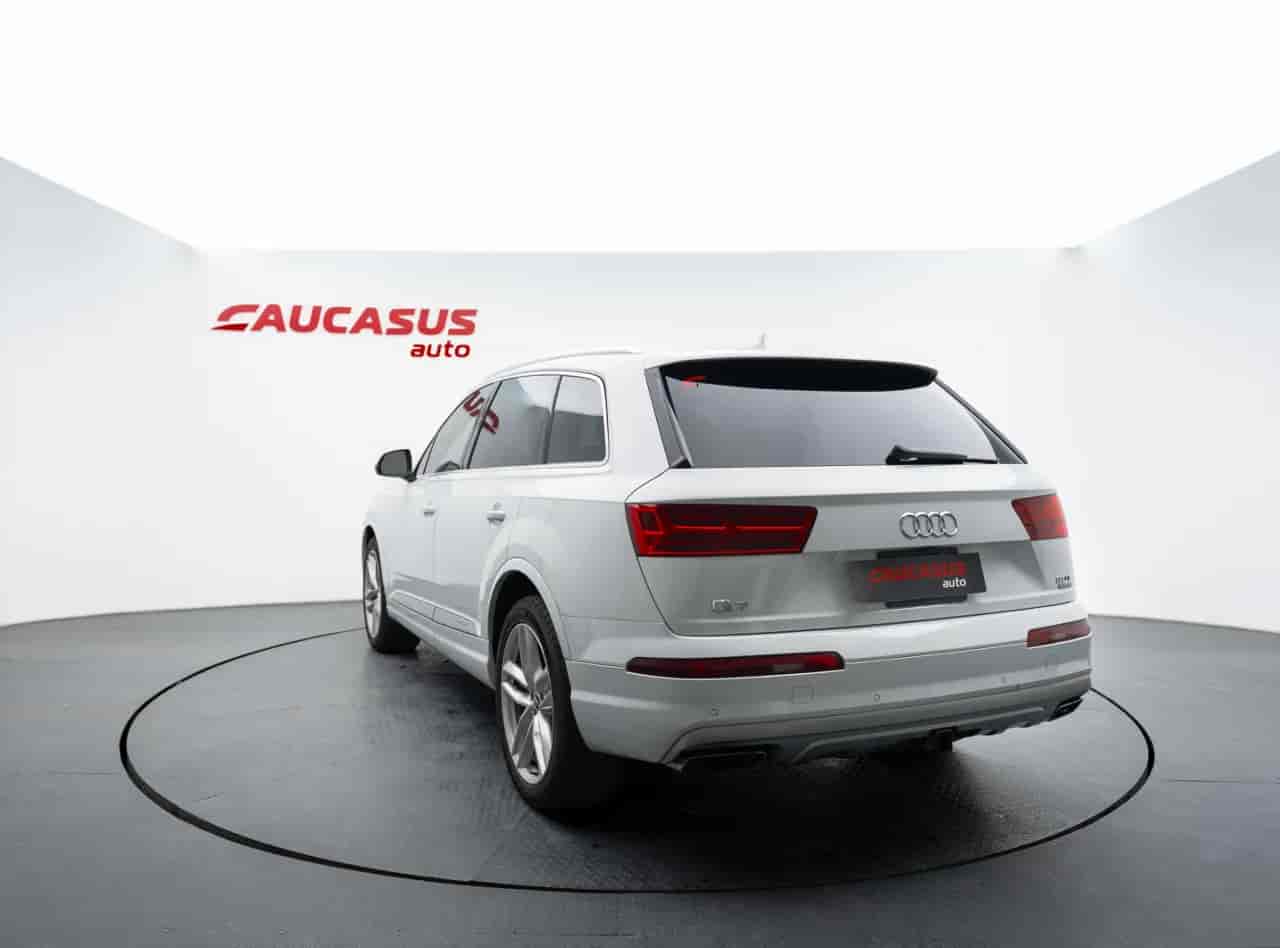 AUDI Q7 - 6