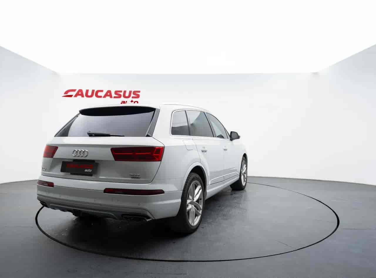 AUDI Q7 - 4
