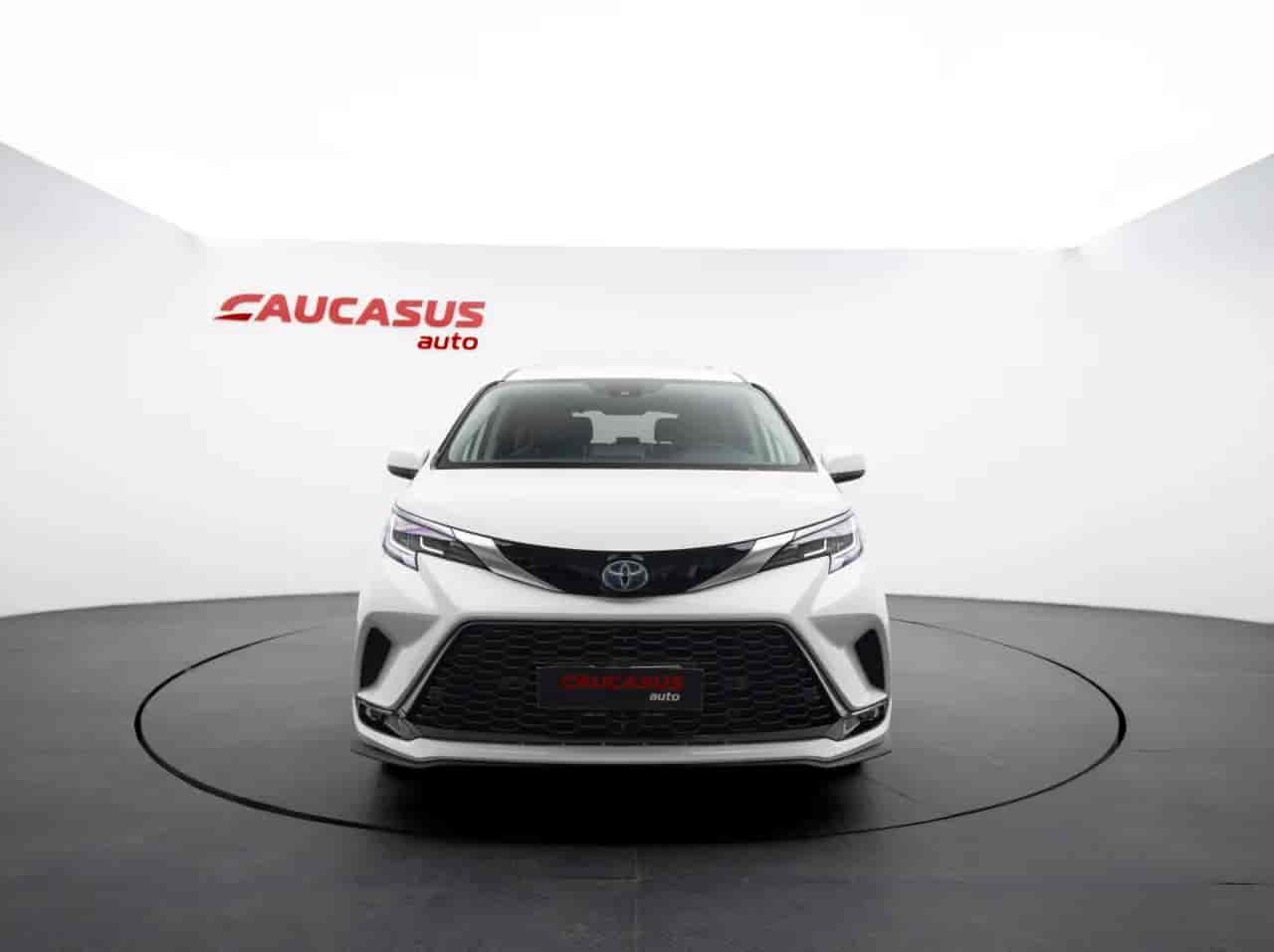 TOYOTA Sienna - 2