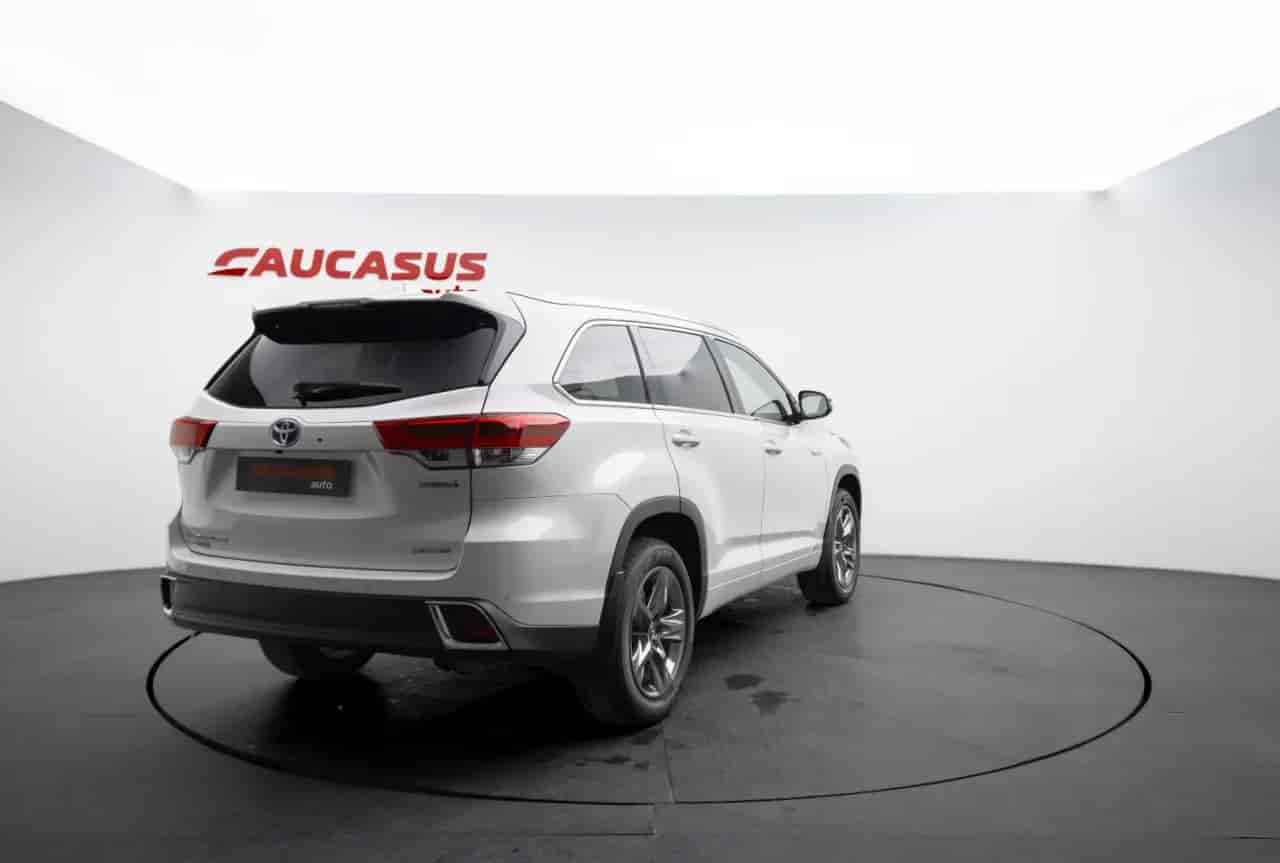 TOYOTA Highlander - 4