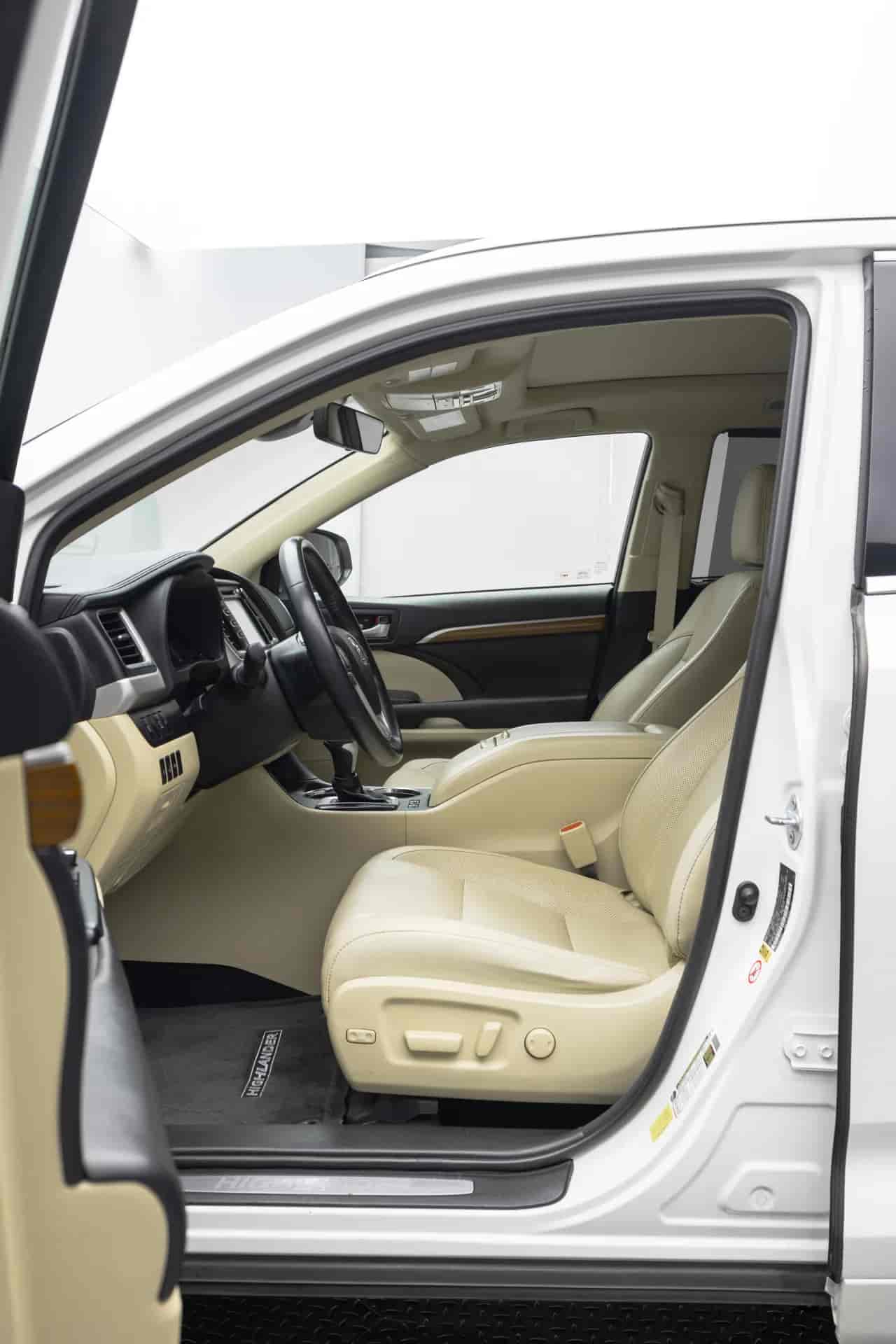 TOYOTA Highlander - 10