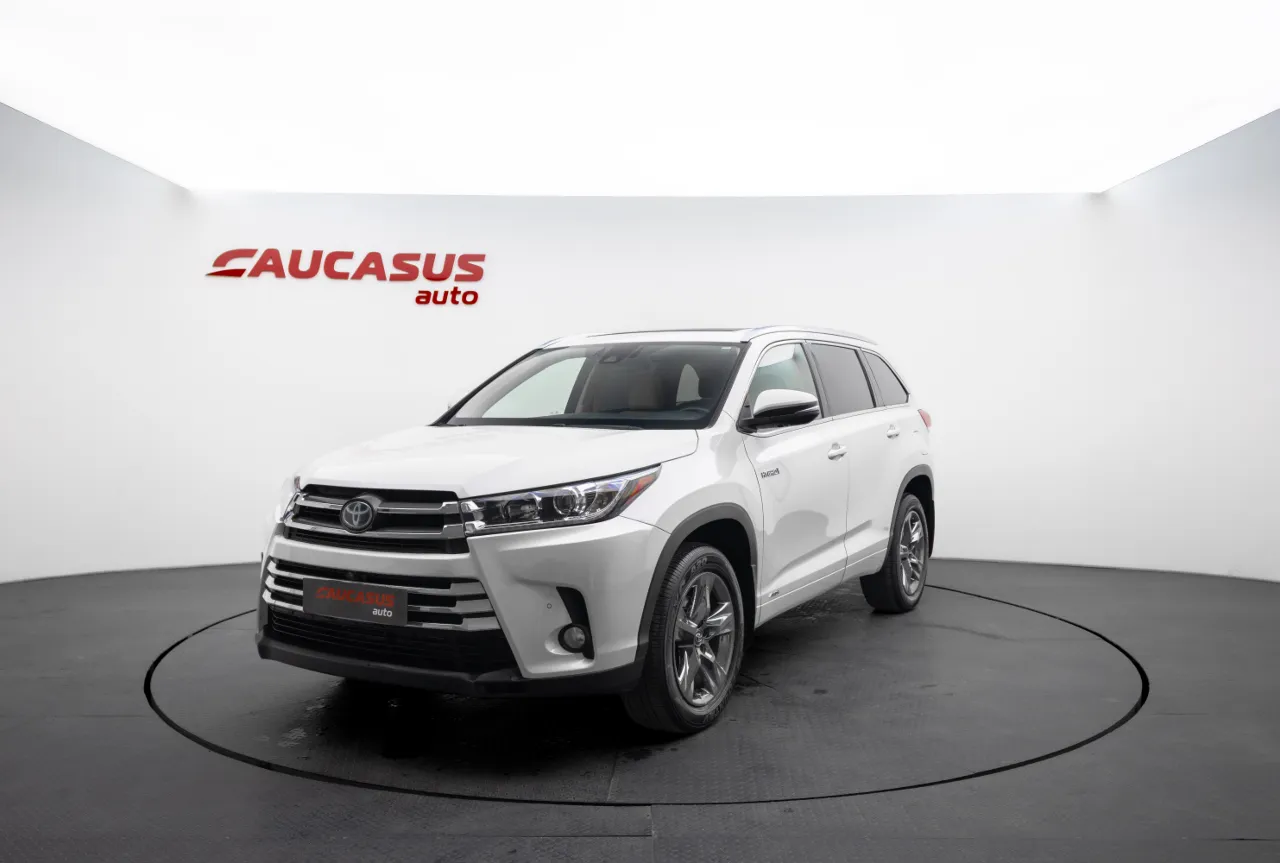 2017 TOYOTA Highlander