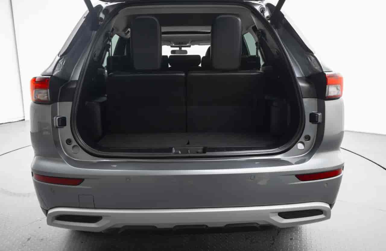 MITSUBISHI Outlander - 7