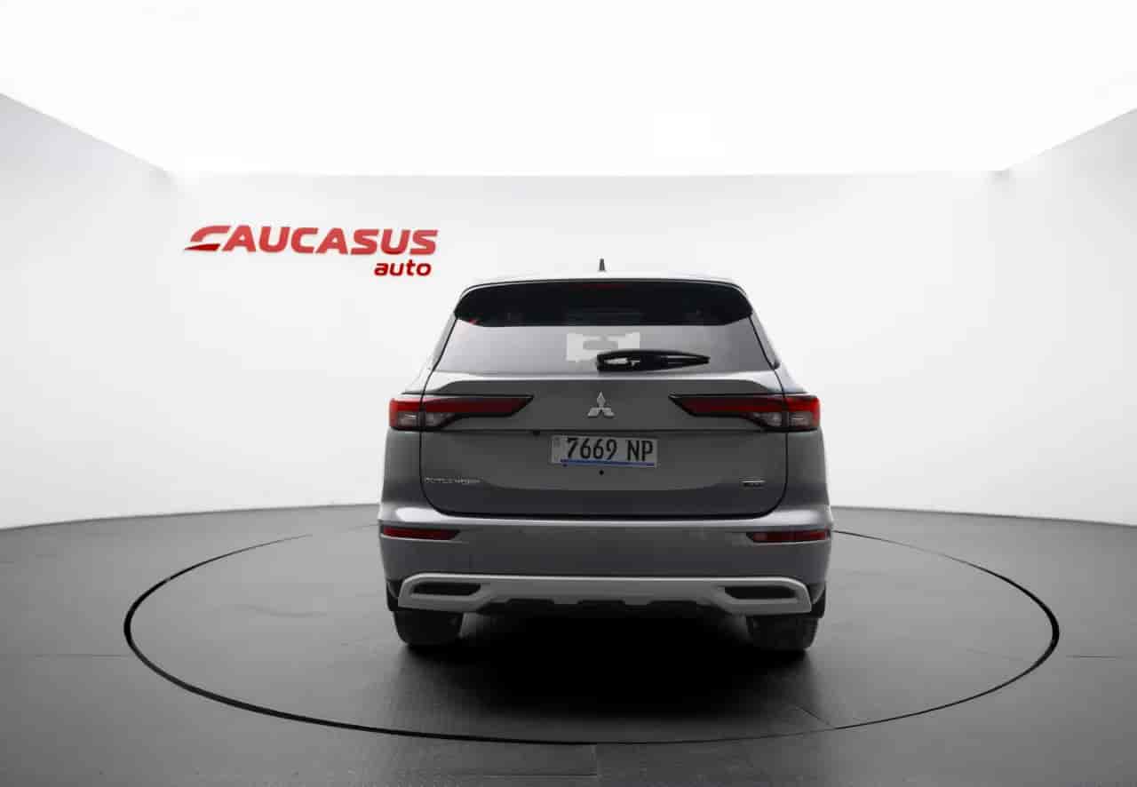 MITSUBISHI Outlander - 5