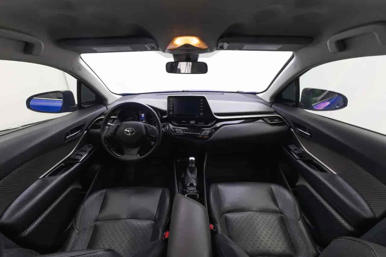 TOYOTA C-HR - 9