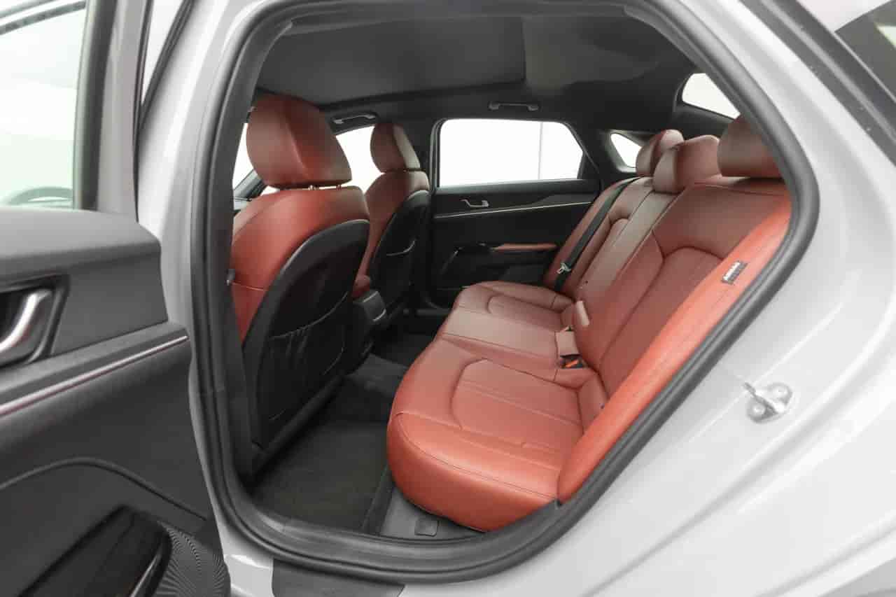 KIA K5 - 8