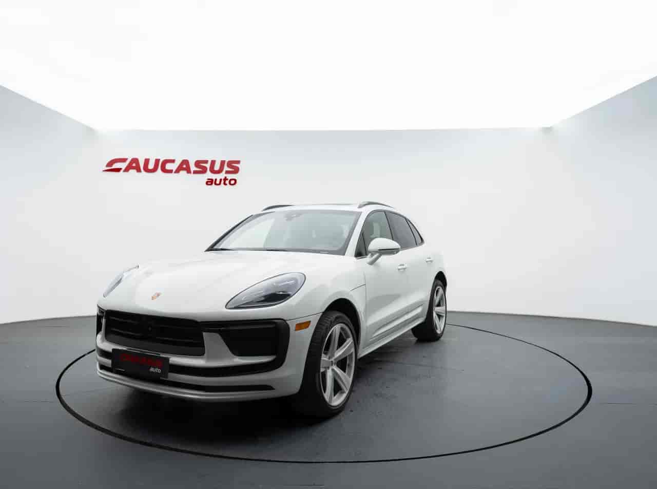 PORSCHE Macan - 1